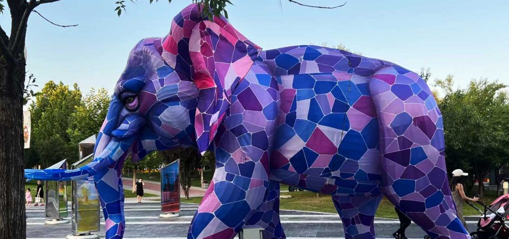 Innovative modern lanterns that resemble sculptural works of art during the day.