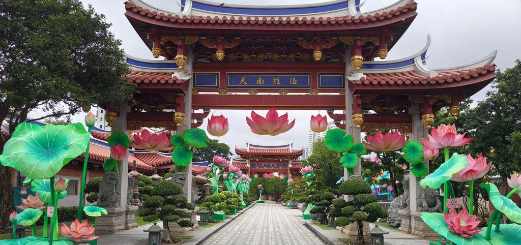 Many Mid-Autumn Festival lanterns were arranged at the Singapore festival venue.