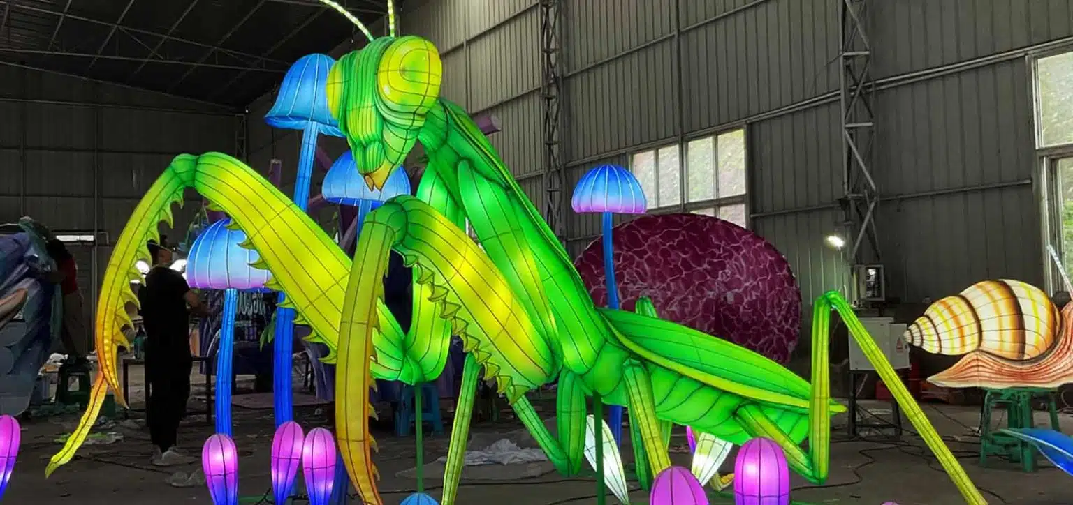 LANTERN INSECT, CHINA LIGHT, LANTERN ARTWORK