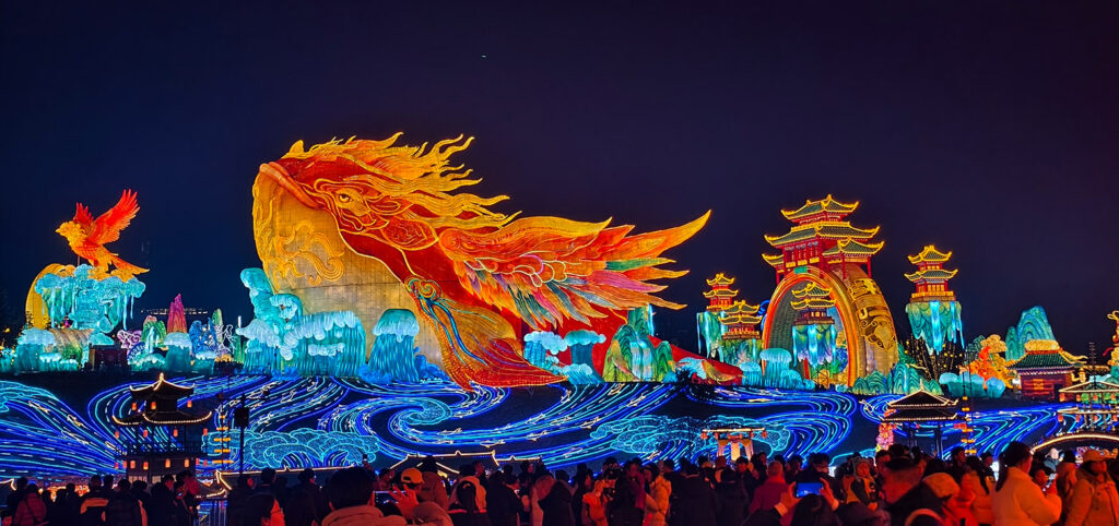 BLOG 7 Exhibición brillante y masiva de Kunpeng en un festival de faroles del Medio Otoño.