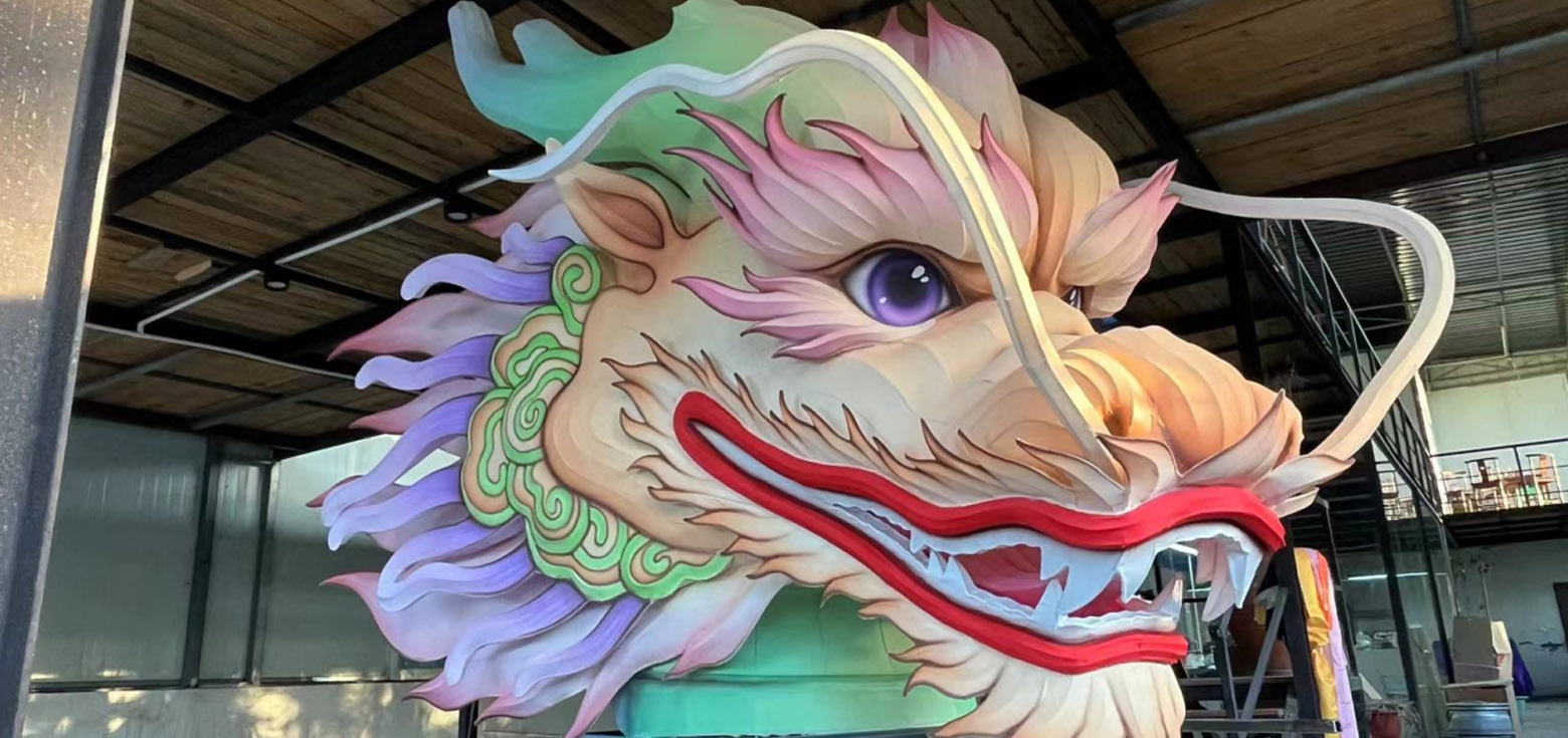 Lantern Freight Optimization 5 Giant custom dragon head requiring precise volume calculation for international lantern shipping.