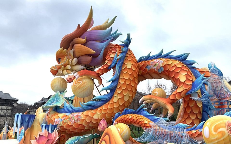 The stage of a Dragon Lantern Festival, with a set of fully installed dragon lanterns.