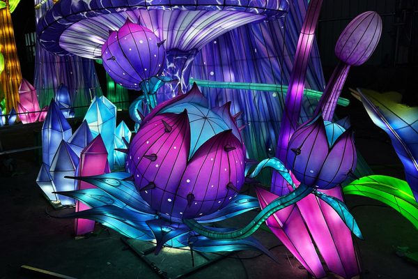 Custom lantern series：Fantastically colored purple carnivorous plants and mushroom lanterns