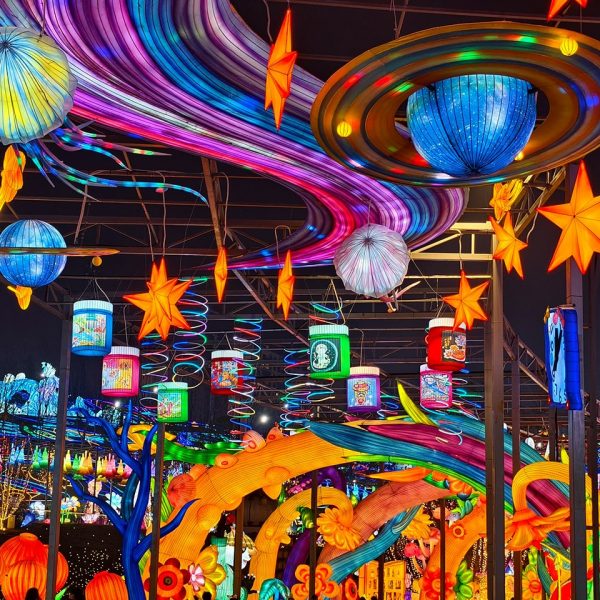 A dazzling corridor of Mid-Autumn lanterns.